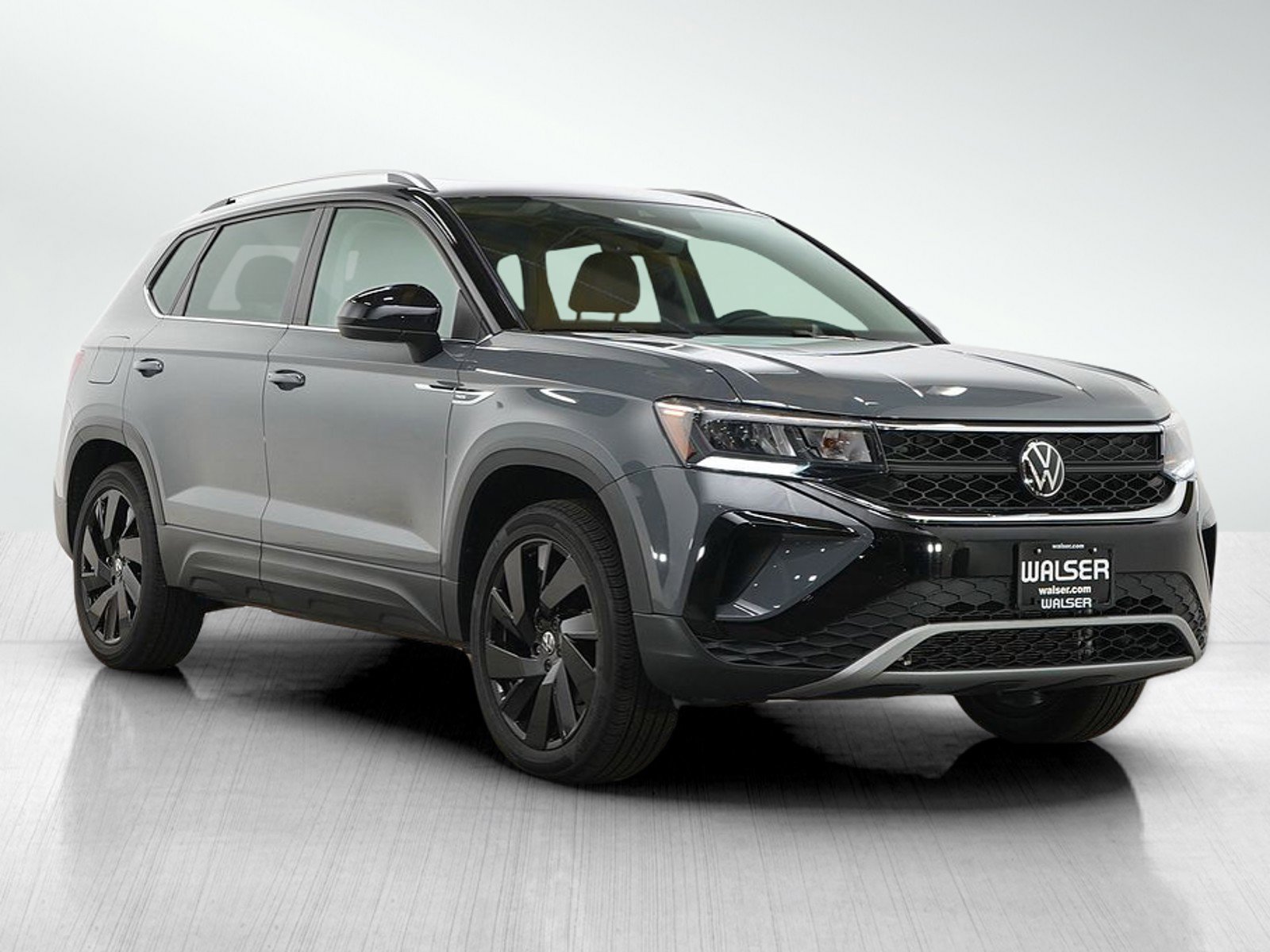 Used 2024 Volkswagen Taos SE AWD/4WD image 7