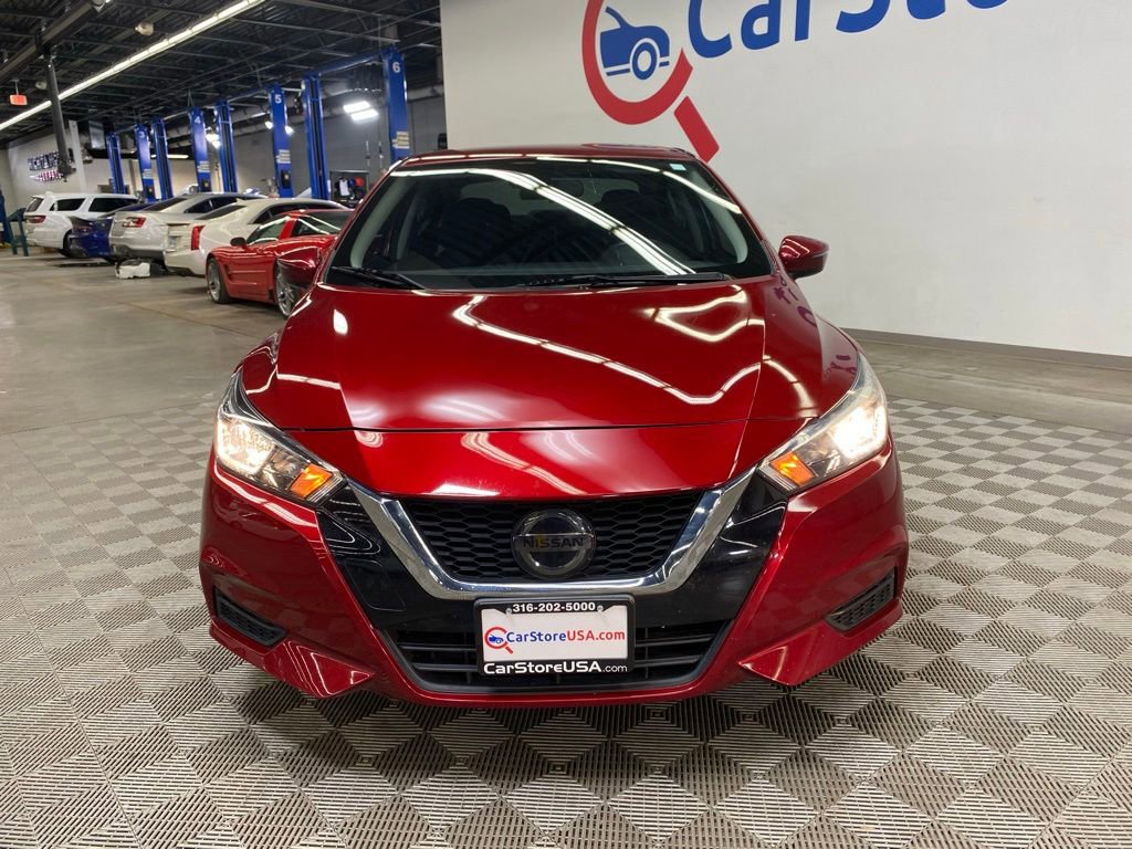 Used 2020 Nissan Versa SV w/ Trunk Package FWD image 4