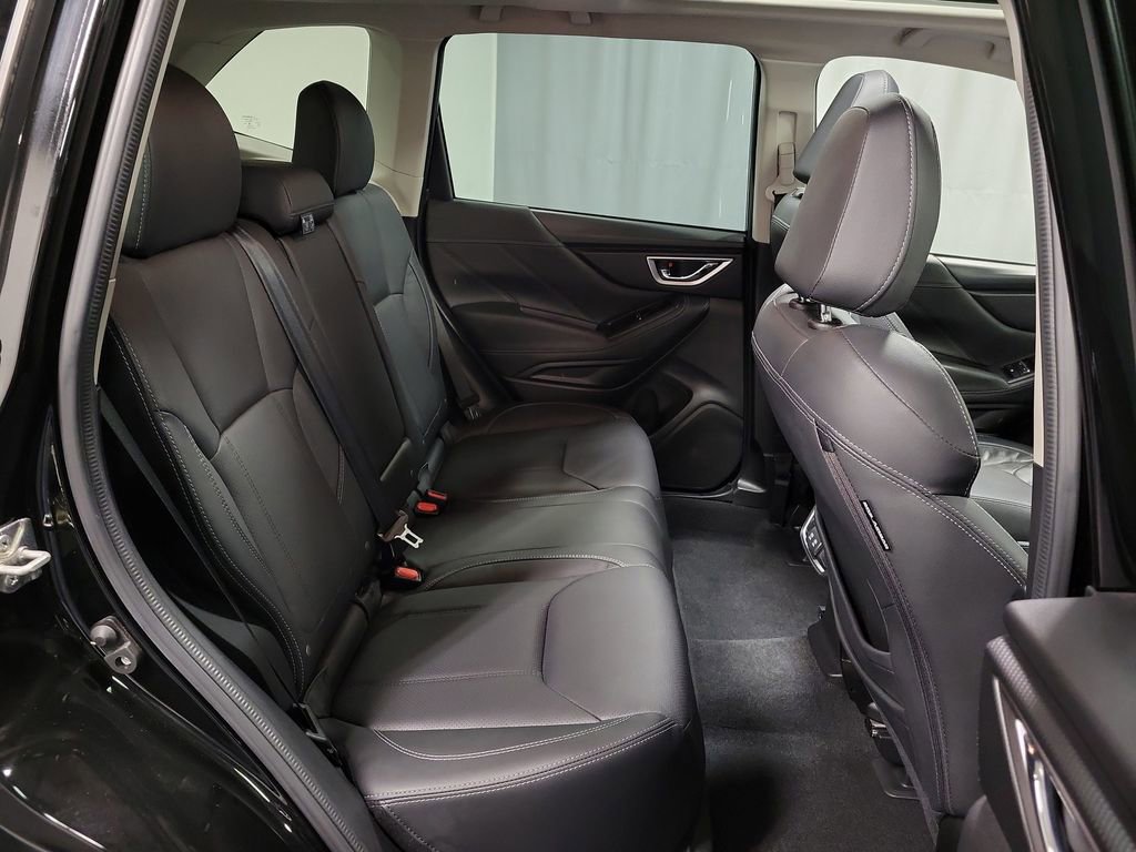 Used 2021 Subaru Forester Limited image 26
