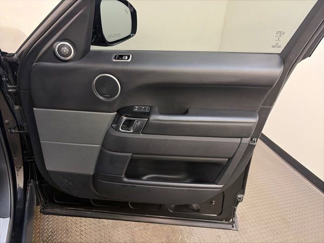 Used 2018 Land Rover Range Rover Sport HSE Dynamic image 33