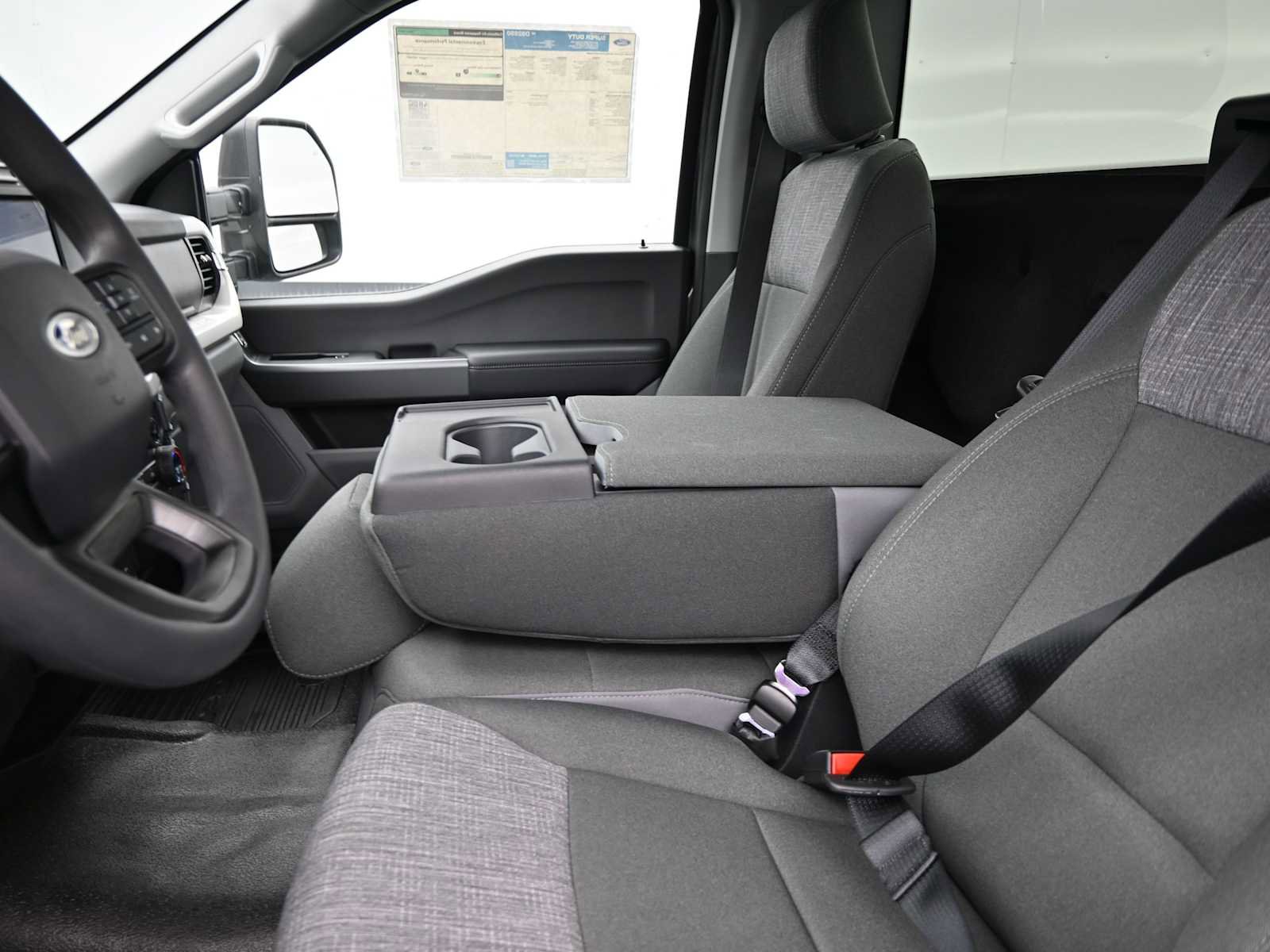 New 2025 Ford F350 XLT image 6