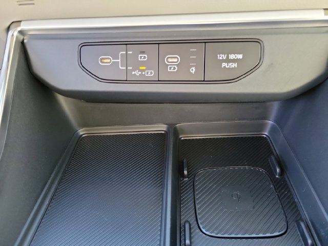 New 2026 Kia Carnival EX FWD image 28