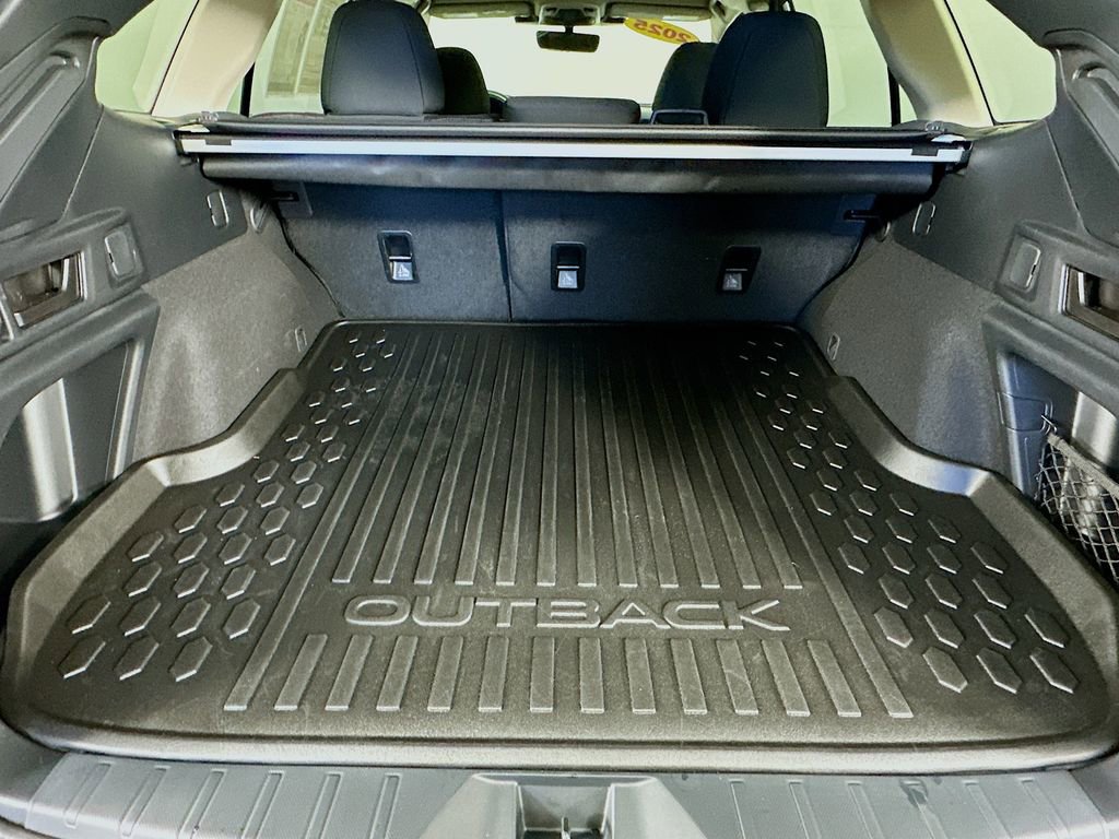 Certified 2025 Subaru Outback Premium w/ Popular Package #1A image 33