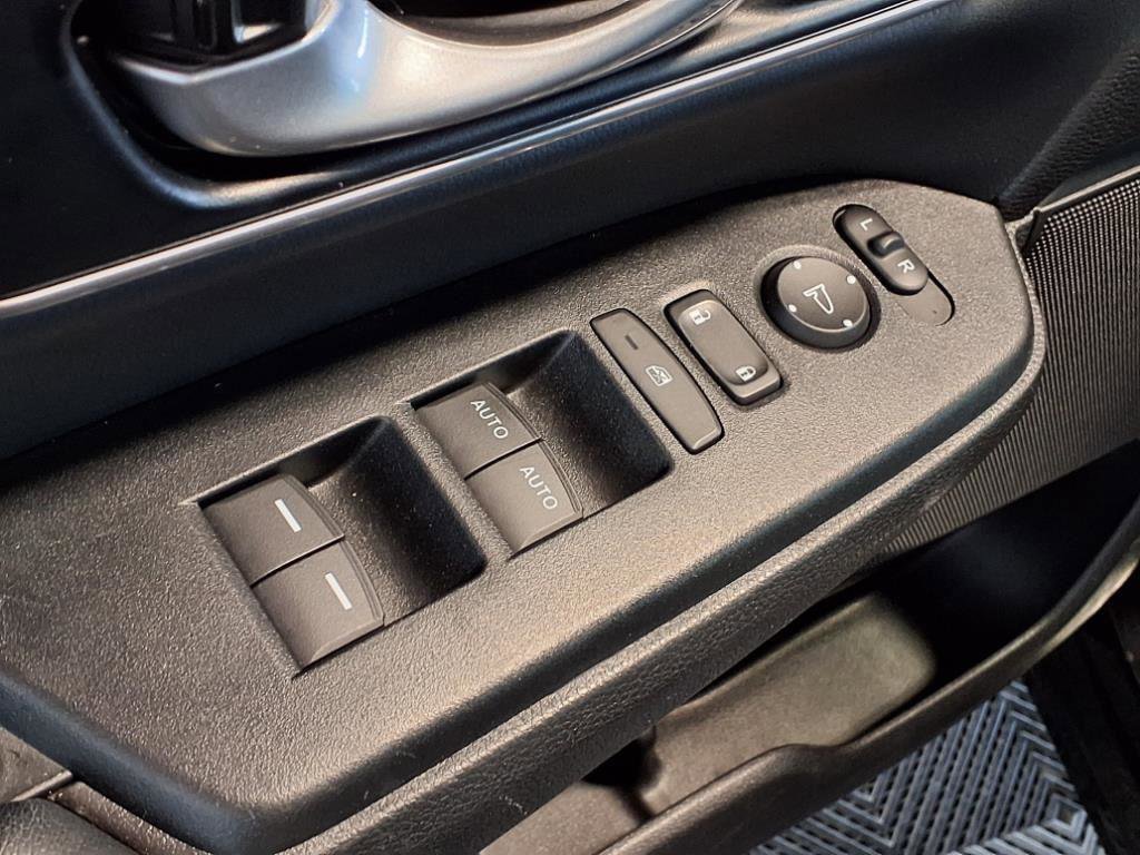 Used 2022 Honda CR-V Touring image 20