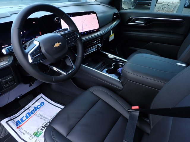 New 2026 Chevrolet Suburban LT w/ Comfort Package AWD/4WD image 14