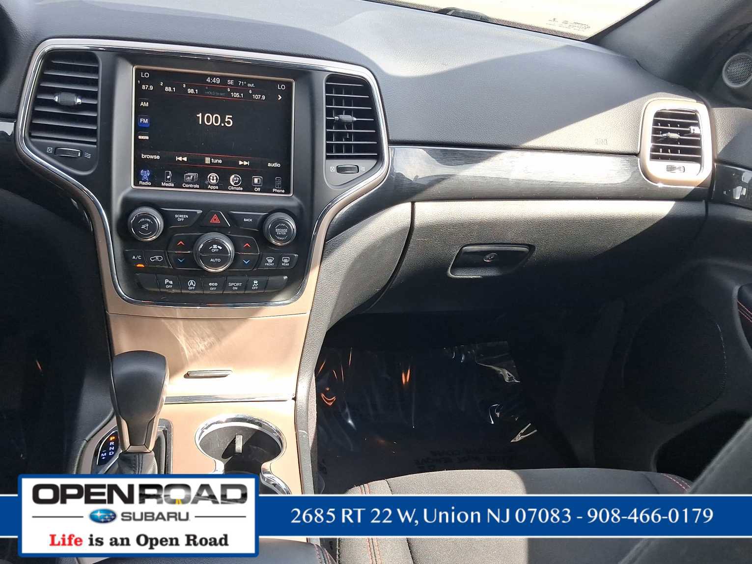 Used 2016 Jeep Grand Cherokee Laredo 75th Anniversary AWD/4WD image 17