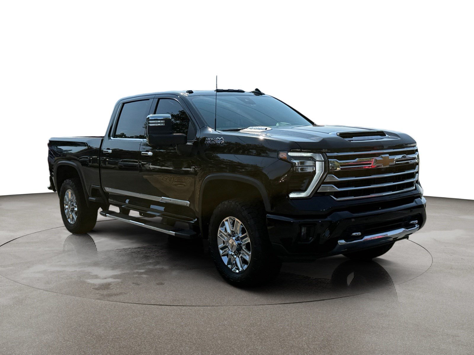 Used 2024 Chevrolet Silverado 2500 High Country w/ High Country Premium Package AWD/4WD image 3