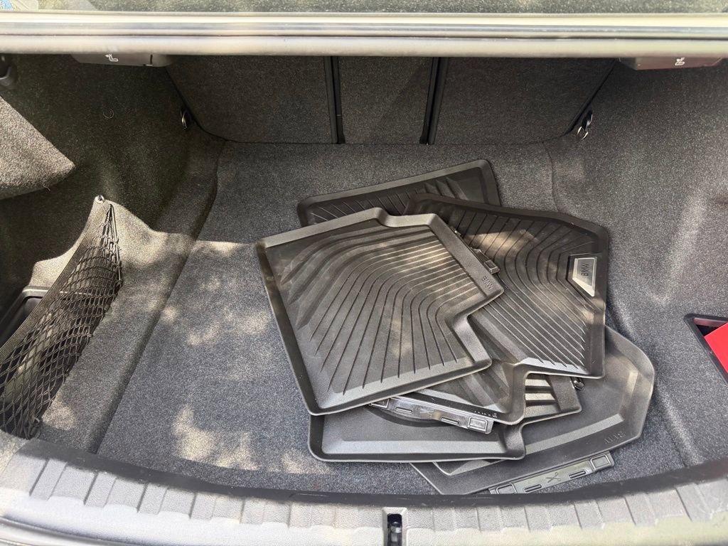 Used 2024 BMW 330i Sedan RWD image 7