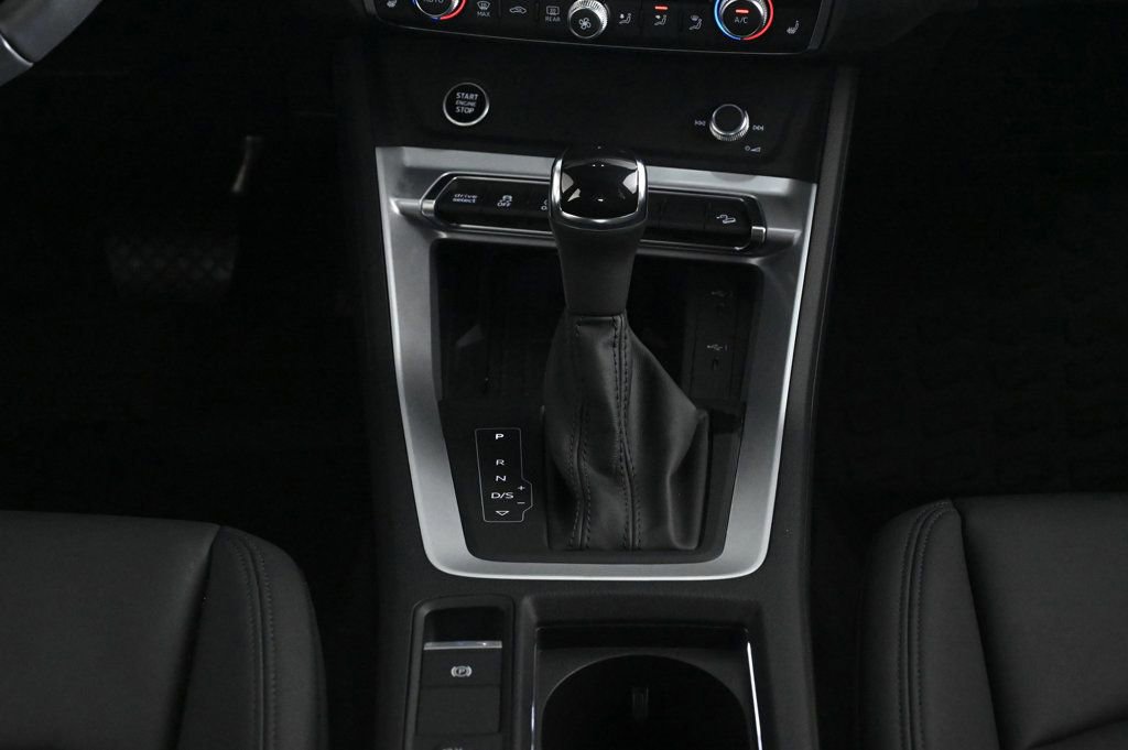 Certified 2025 Audi Q3 2.0T Premium w/ Convenience Package AWD/4WD image 14