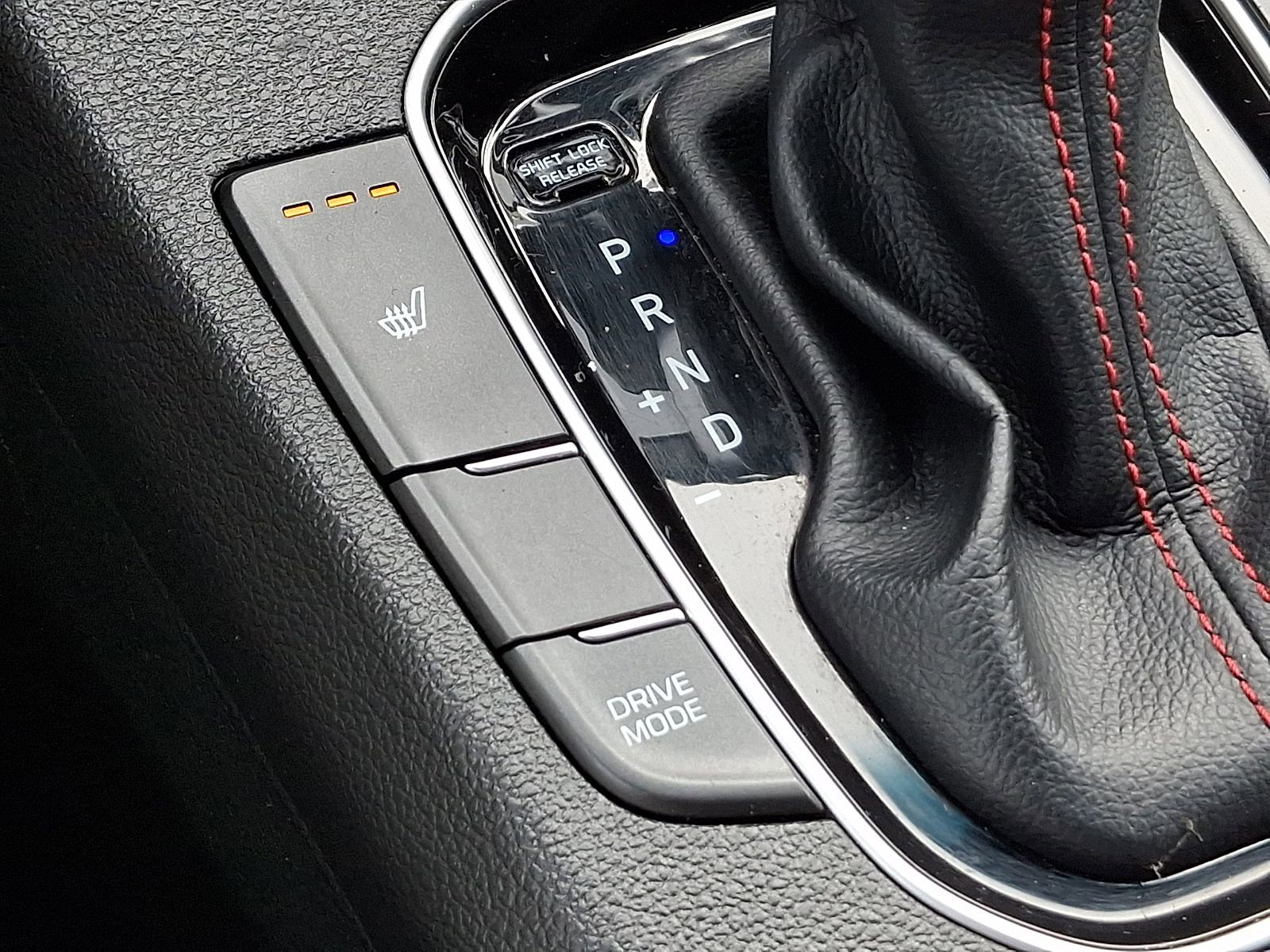 Used 2020 Hyundai Elantra GT N Line image 25