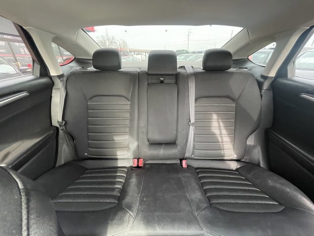 Used 2013 Ford Fusion SE FWD image 22