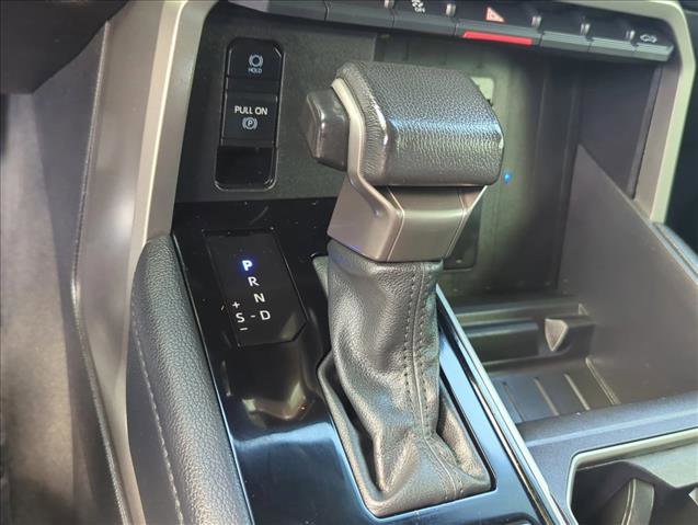 Used 2025 Toyota Tundra Limited AWD/4WD image 25