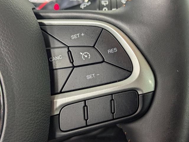 Used 2019 Jeep Compass Latitude w/ Popular Equipment Group FWD image 15