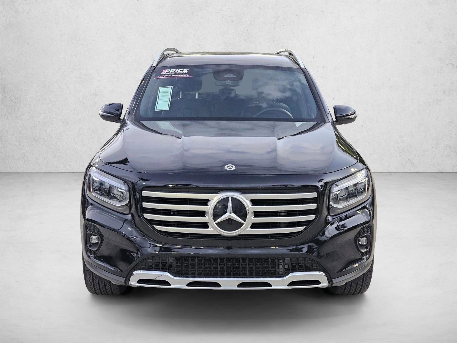 Used 2025 Mercedes-Benz GLB 250 image 2