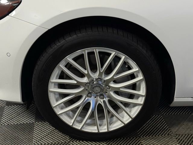 Used 2017 Mercedes-Benz E 300 4MATIC image 7