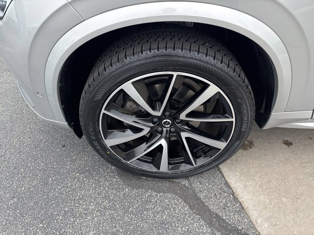 Certified 2023 Volvo XC90 B5 Plus w/ Protection Package Premier AWD/4WD image 11