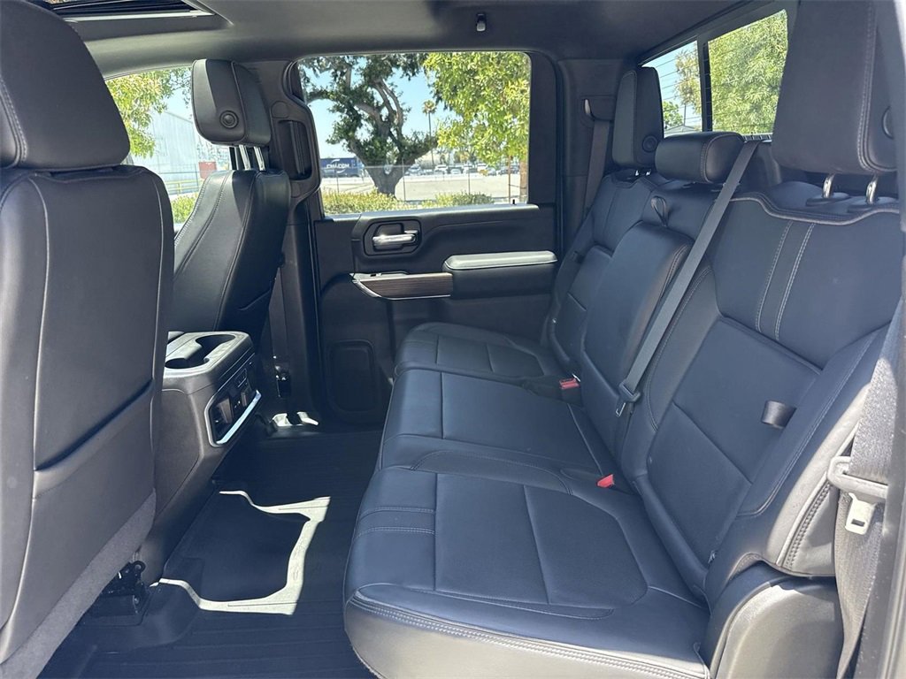 Used 2022 Chevrolet Silverado 3500 High Country image 25