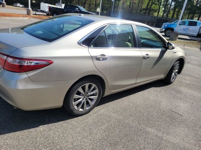 Used 2016 Toyota Camry XLE w/ Moonroof Package image 23