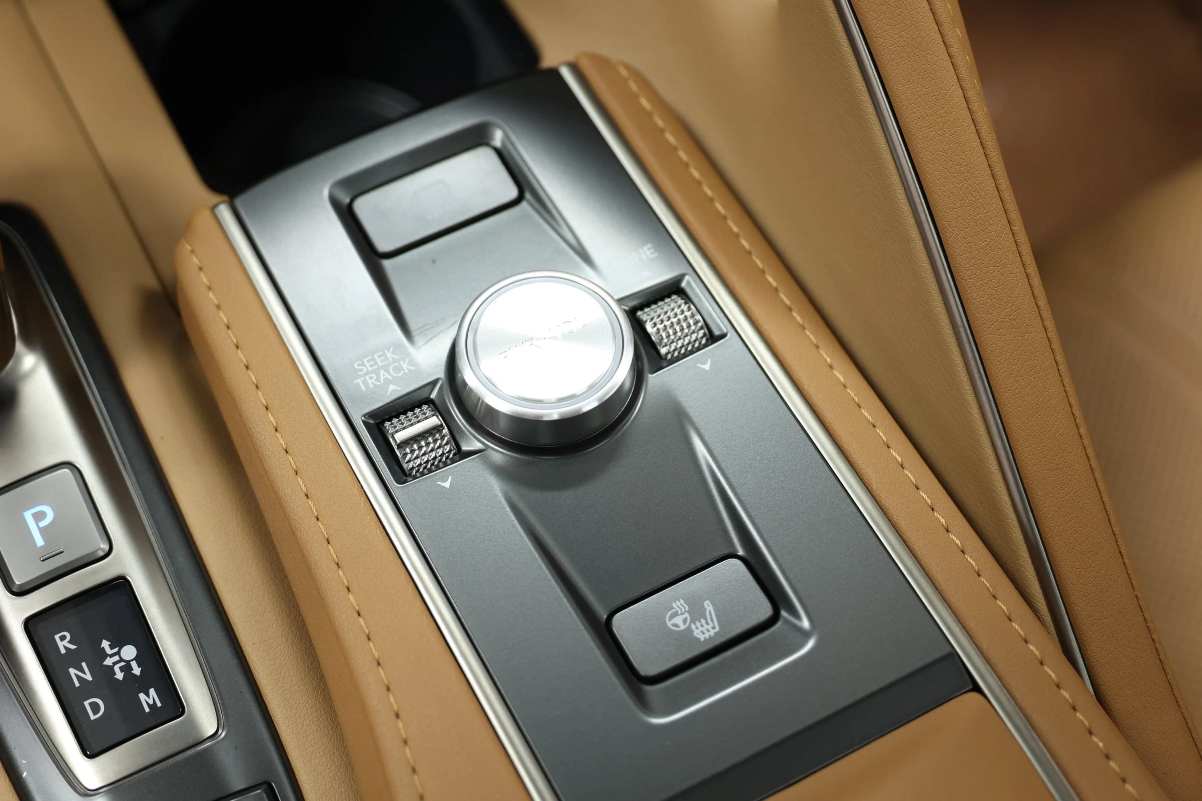 Used 2025 Lexus LC 500 Coupe w/ Touring Package RWD image 46
