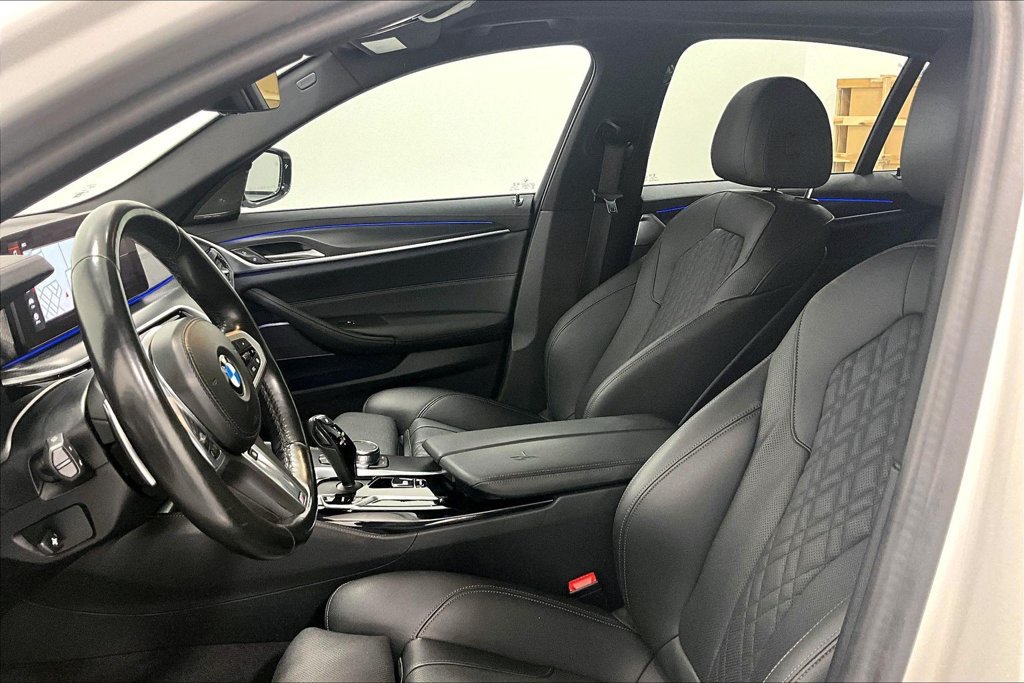 Used 2023 BMW 530i w/ M Sport Package RWD image 27