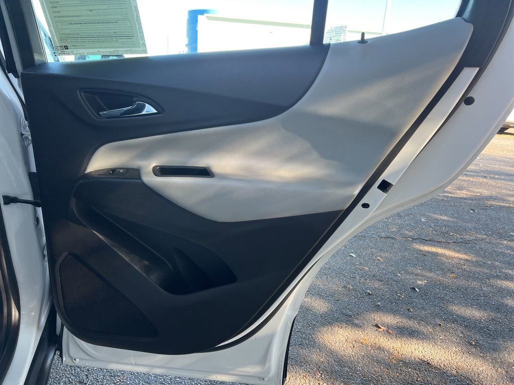 Used 2024 Chevrolet Equinox LS image 13