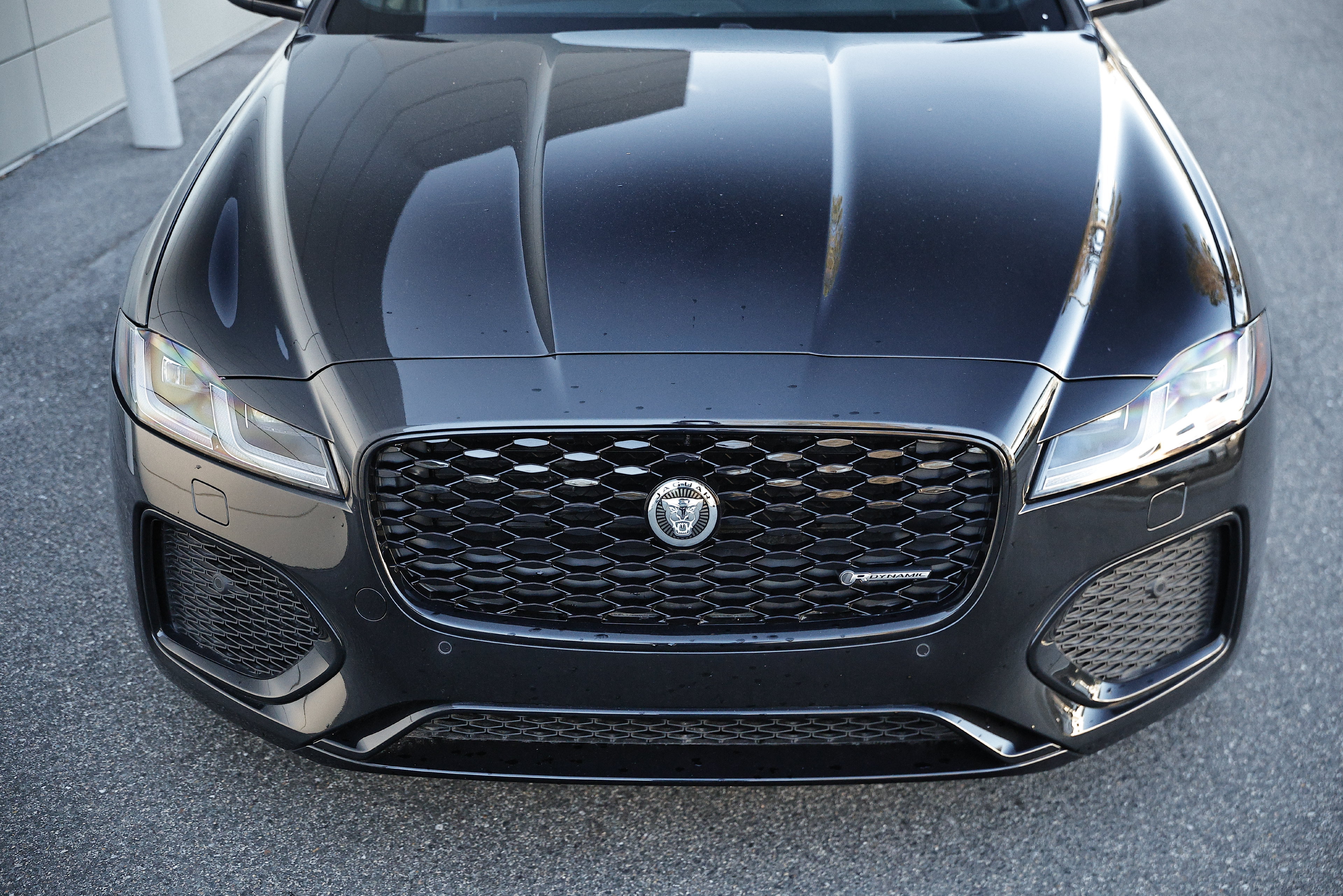 New 2024 Jaguar XF R-Dynamic SE AWD/4WD image 16