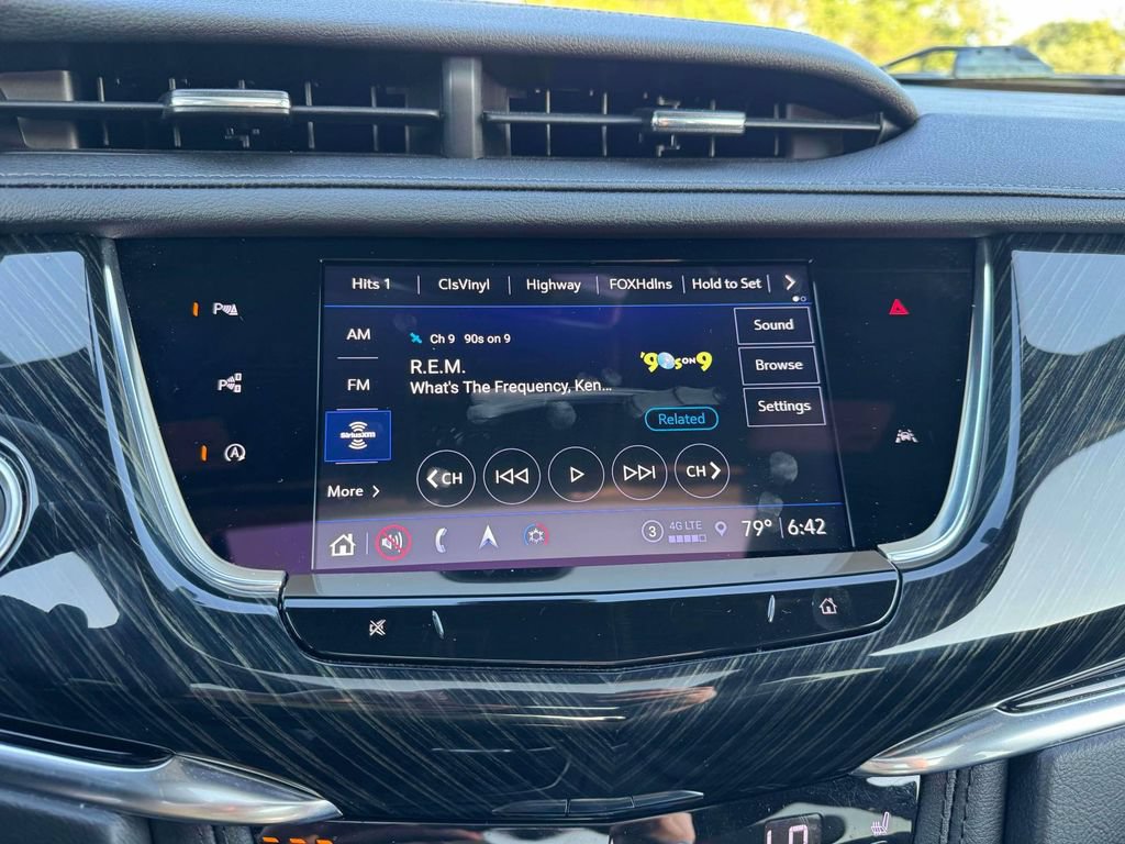 Used 2023 Cadillac XT6 Premium Luxury w/ Technology Package AWD/4WD image 30