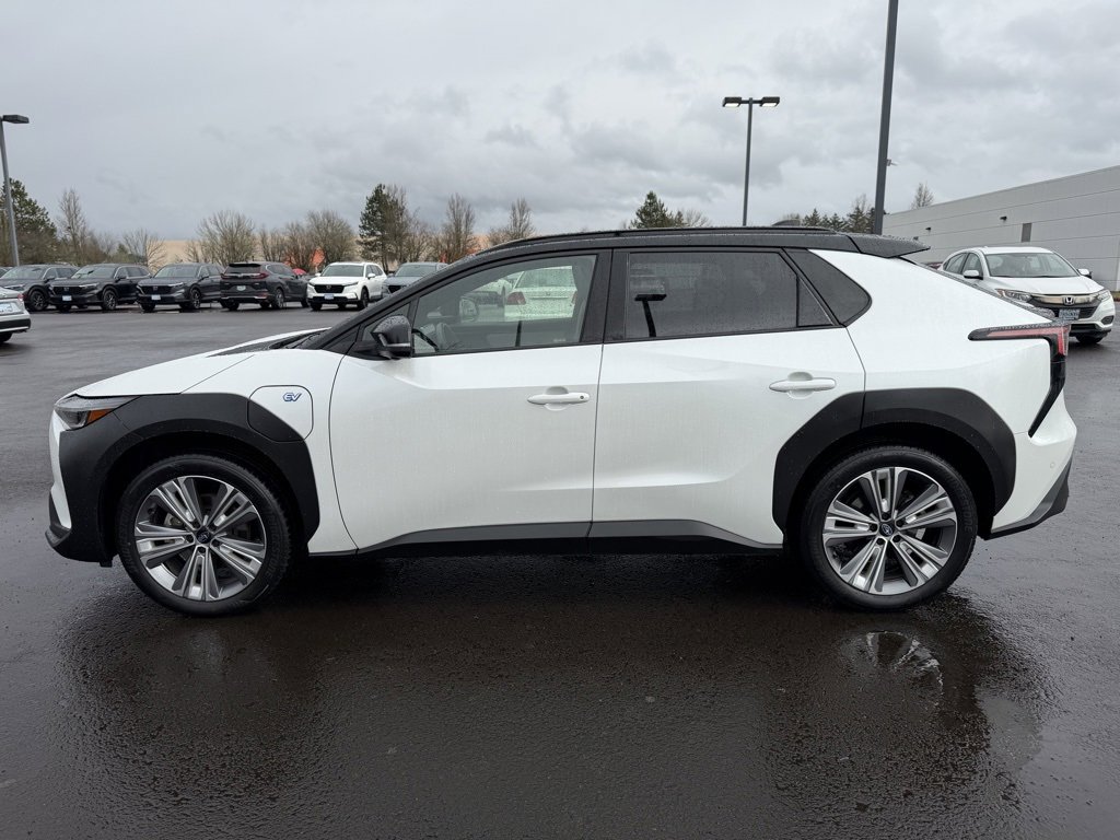 Used 2023 Subaru Solterra AWD image 5