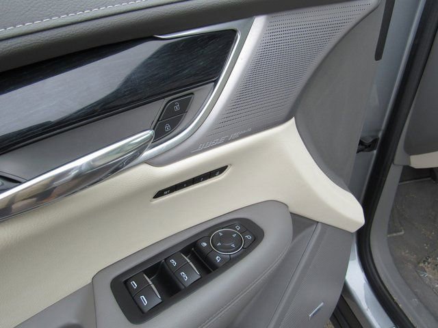 Used 2024 Cadillac XT6 Premium Luxury w/ Technology Package image 11