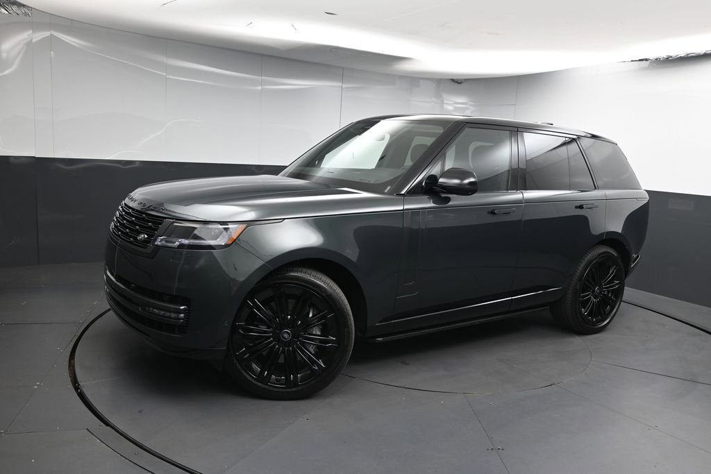 Used 2025 Land Rover Range Rover SE AWD/4WD image 4