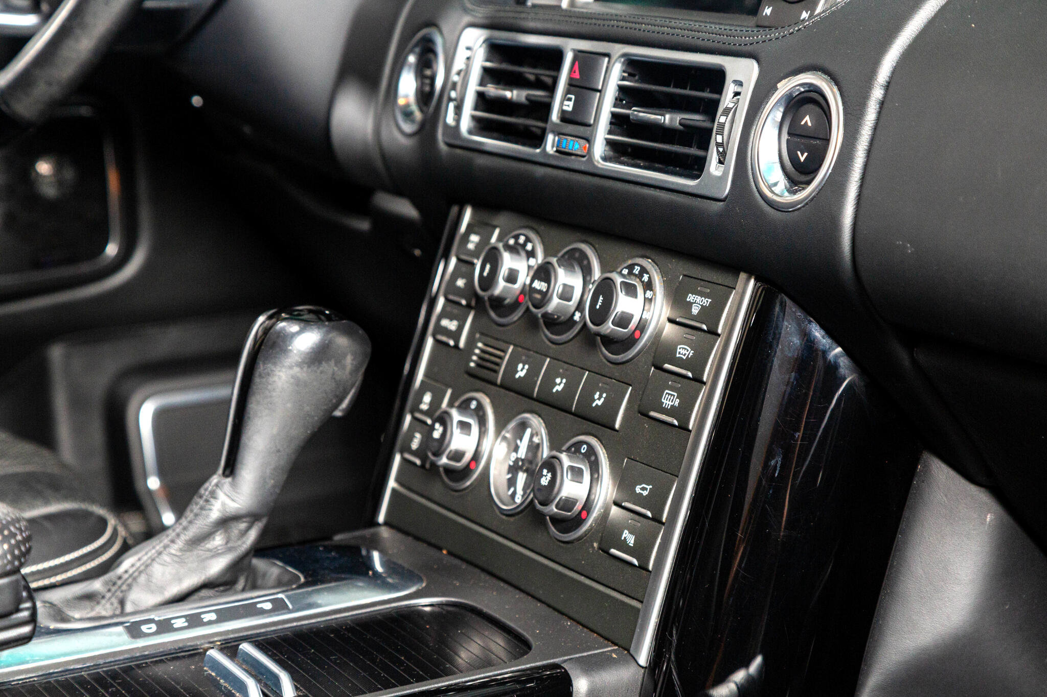 Used 2011 Land Rover Range Rover Autobiography image 27