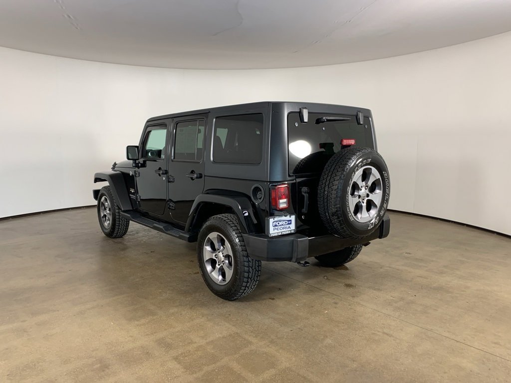 Used 2016 Jeep Wrangler Unlimited Sahara w/ Connectivity Group image 15