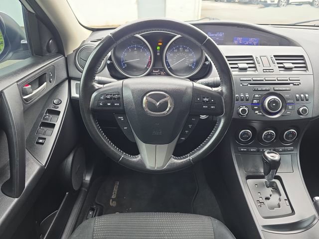 Used 2013 MAZDA MAZDA3 i Touring w/ Preferred Equipment Pkg FWD image 17