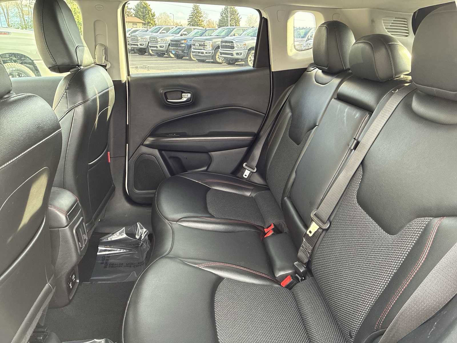 Used 2020 Jeep Compass Trailhawk AWD/4WD image 22