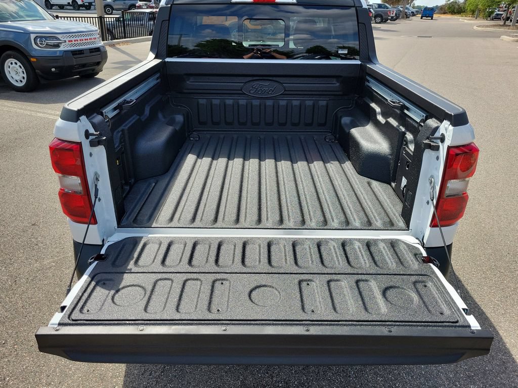 New 2026 Ford Maverick Lariat w/ Black Appearance Package AWD/4WD image 8