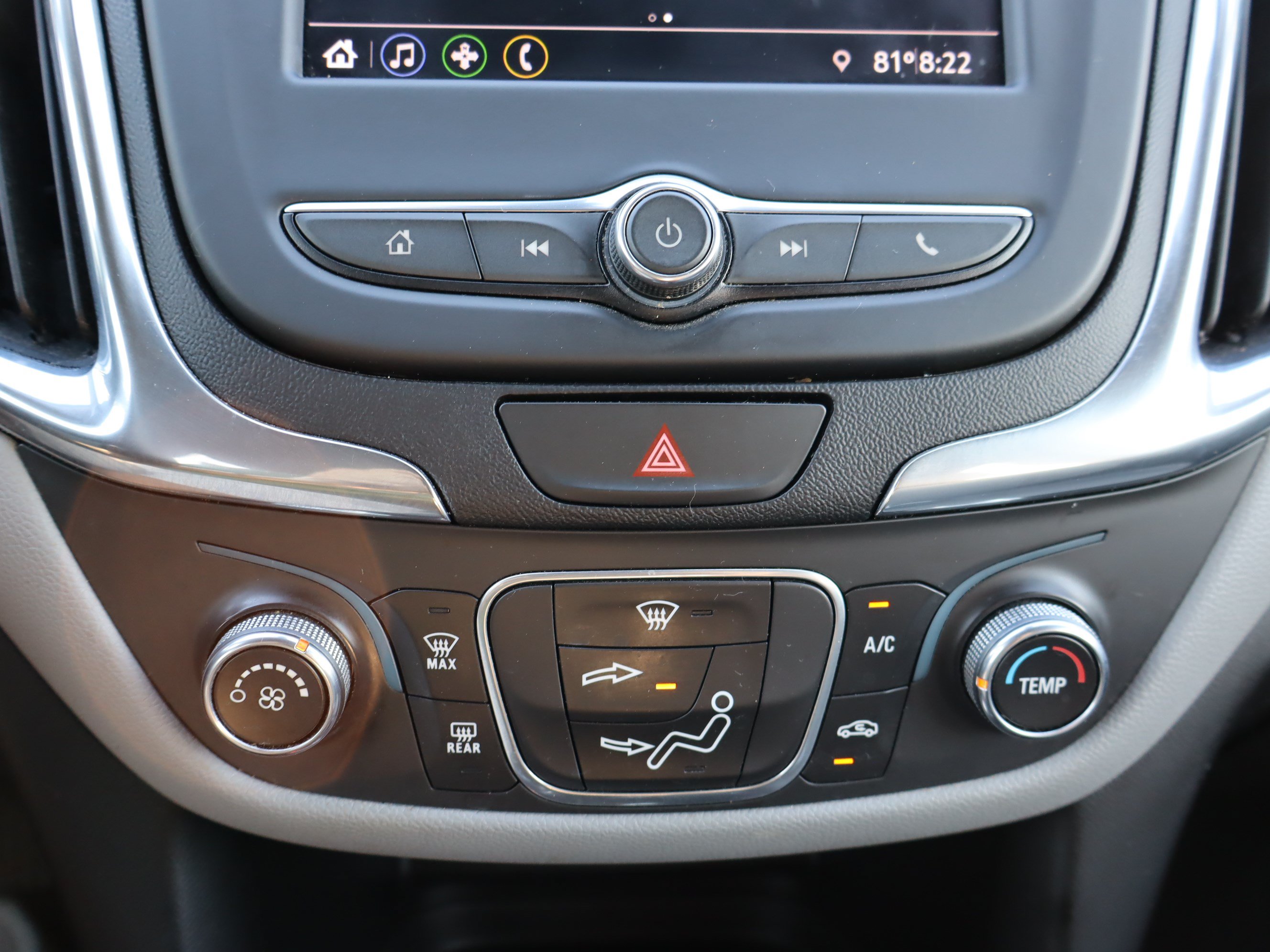 Used 2020 Chevrolet Equinox LT FWD image 27