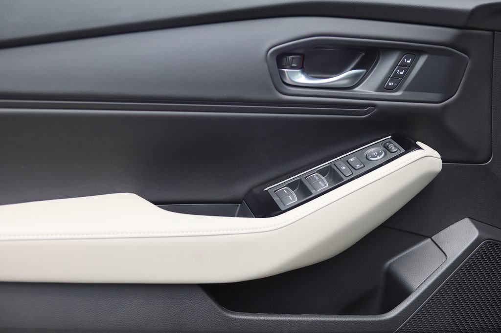 New 2026 Honda Accord Touring image 11