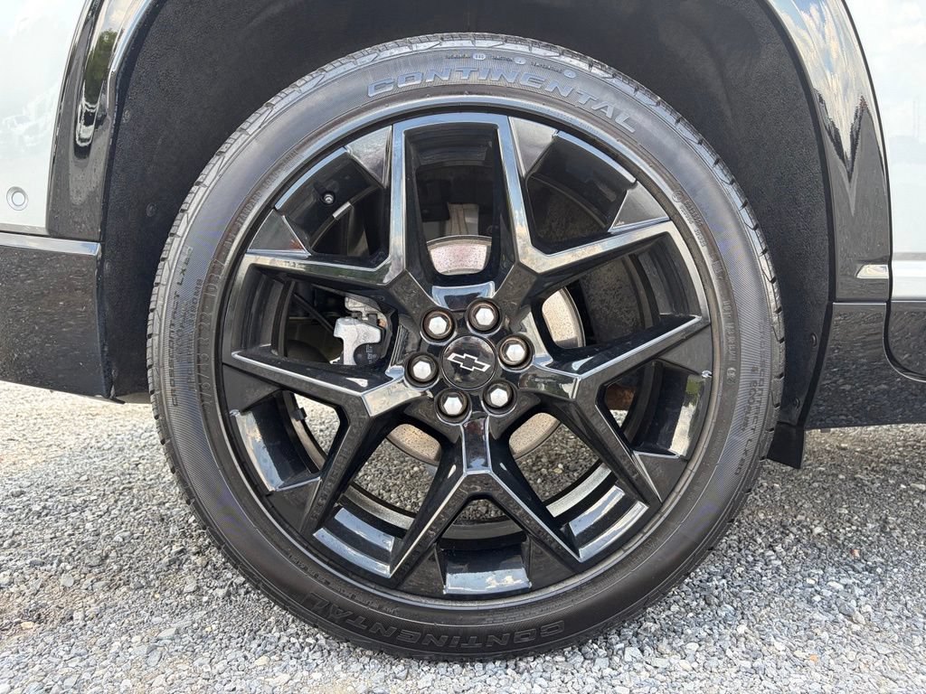 Used 2024 Chevrolet Traverse RS w/ LPO, Floor Liner Package AWD/4WD image 22