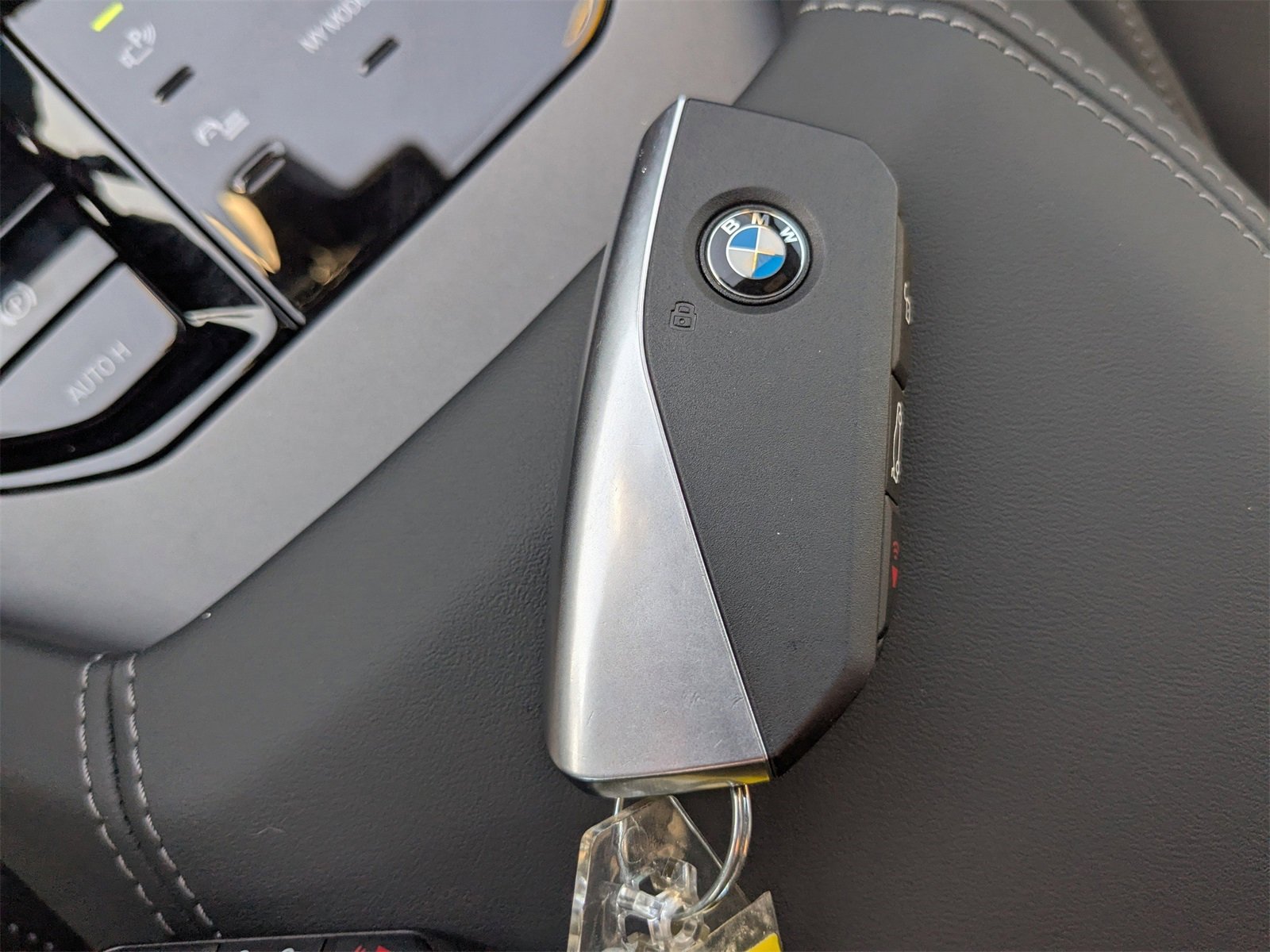 Used 2025 BMW X3 xDrive30i w/ Convenience Package image 31