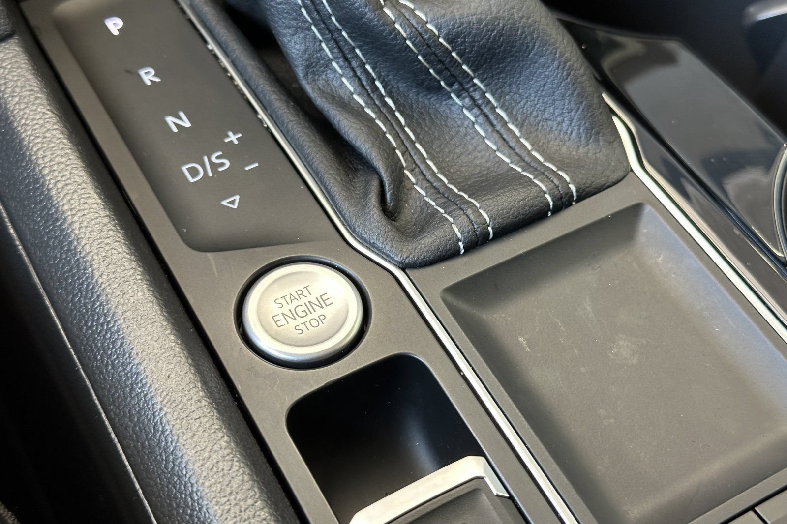 Used 2023 Volkswagen Atlas SE FWD image 22