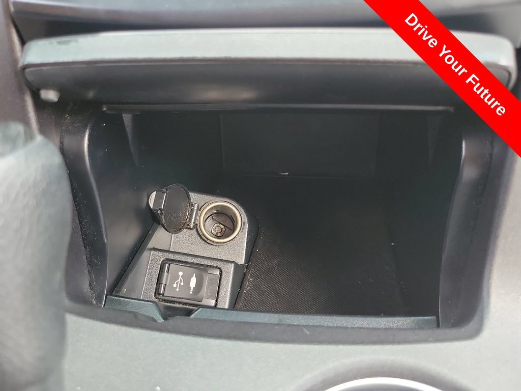 Used 2017 Toyota Camry LE FWD image 12