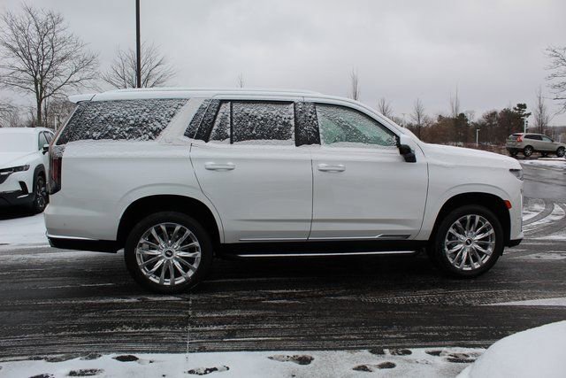 Used 2022 Cadillac Escalade Premium Luxury image 2