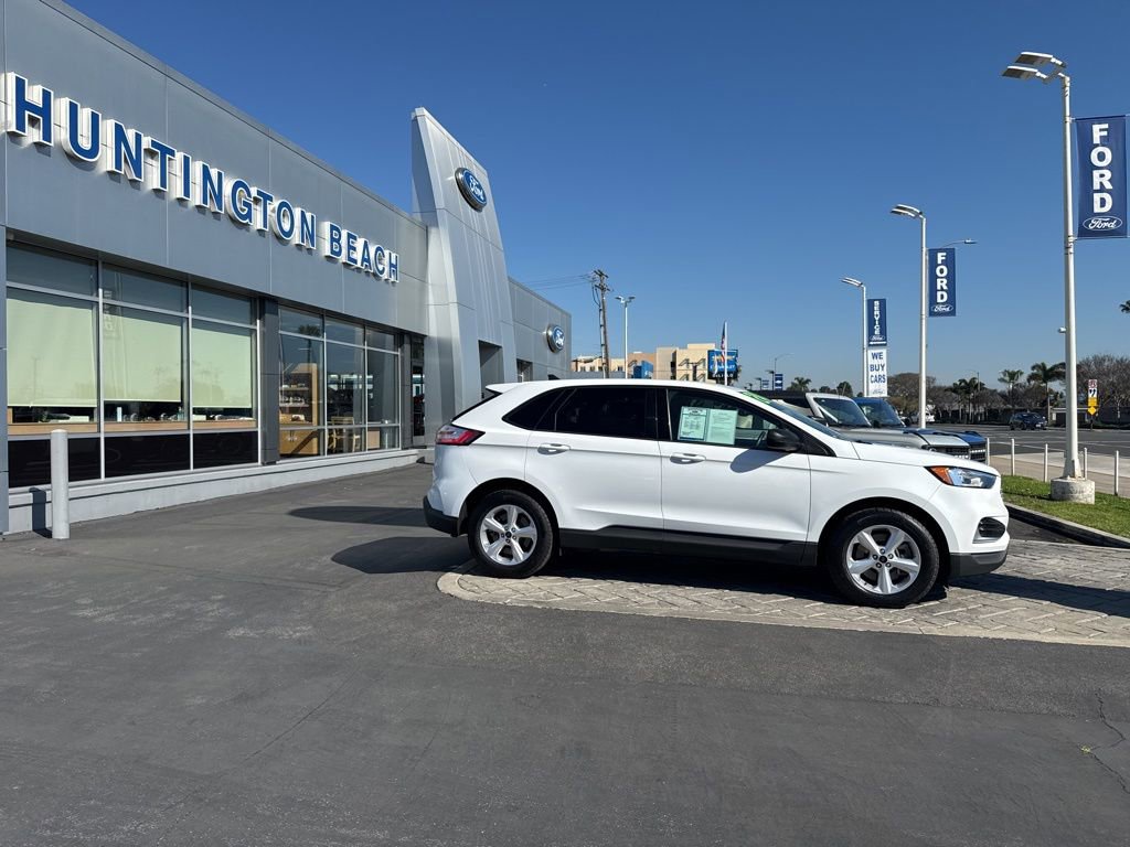 Used 2024 Ford Edge SE AWD/4WD image 3
