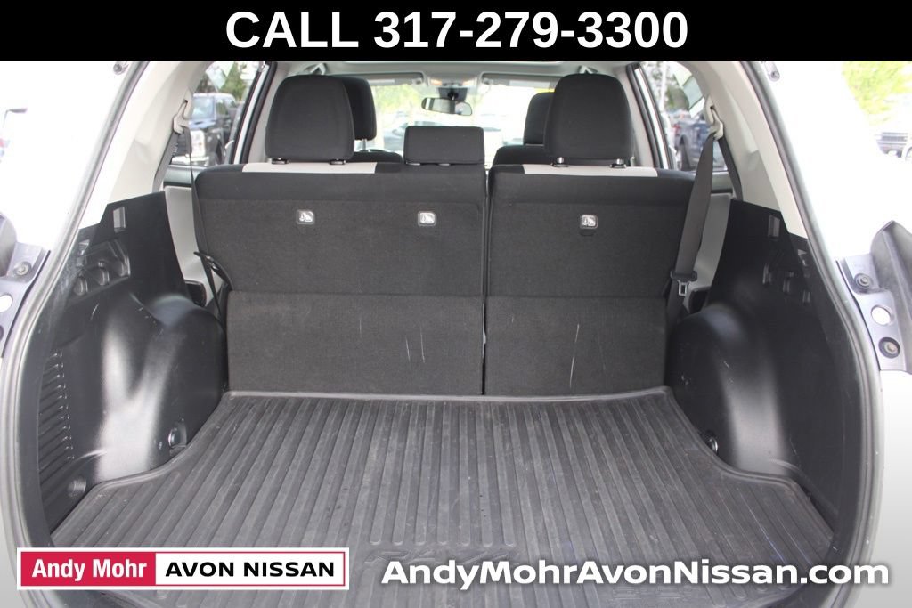 Used 2018 Toyota RAV4 XLE w/ Plus Extra Value Package AWD/4WD image 11