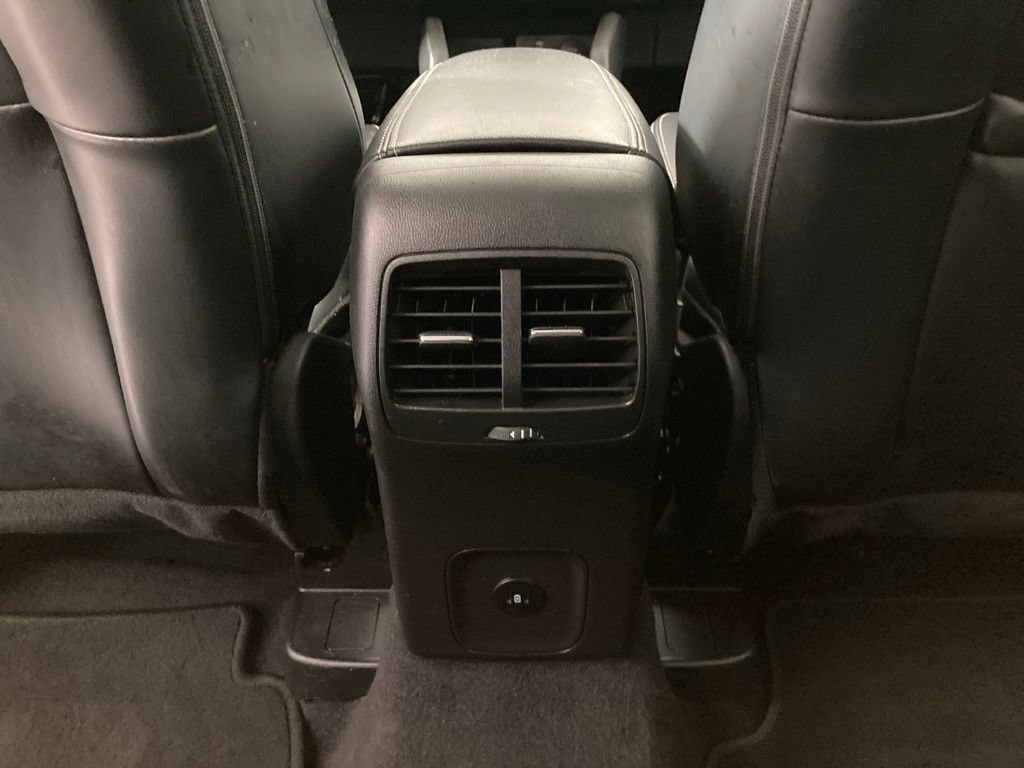 Used 2024 Ford Escape Platinum AWD/4WD image 18