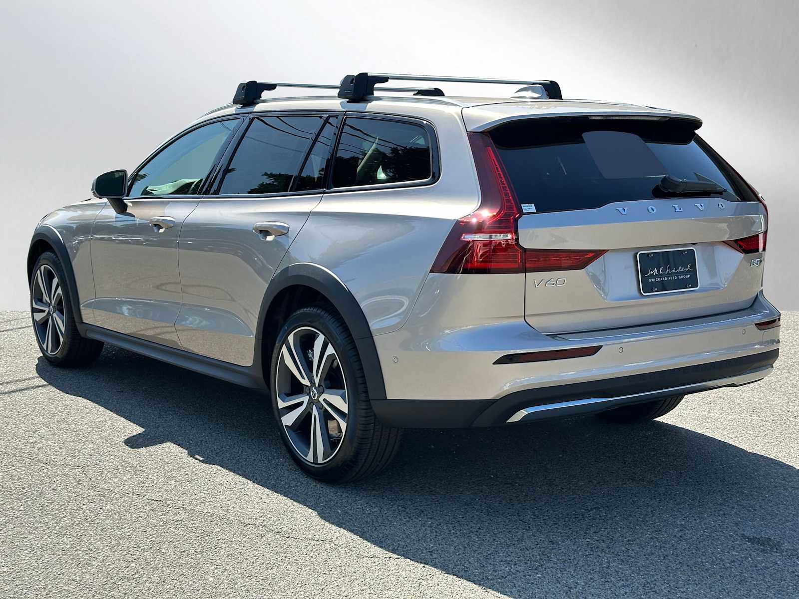 New 2026 Volvo V60 B5 Cross Country Plus w/ Climate Package image 5