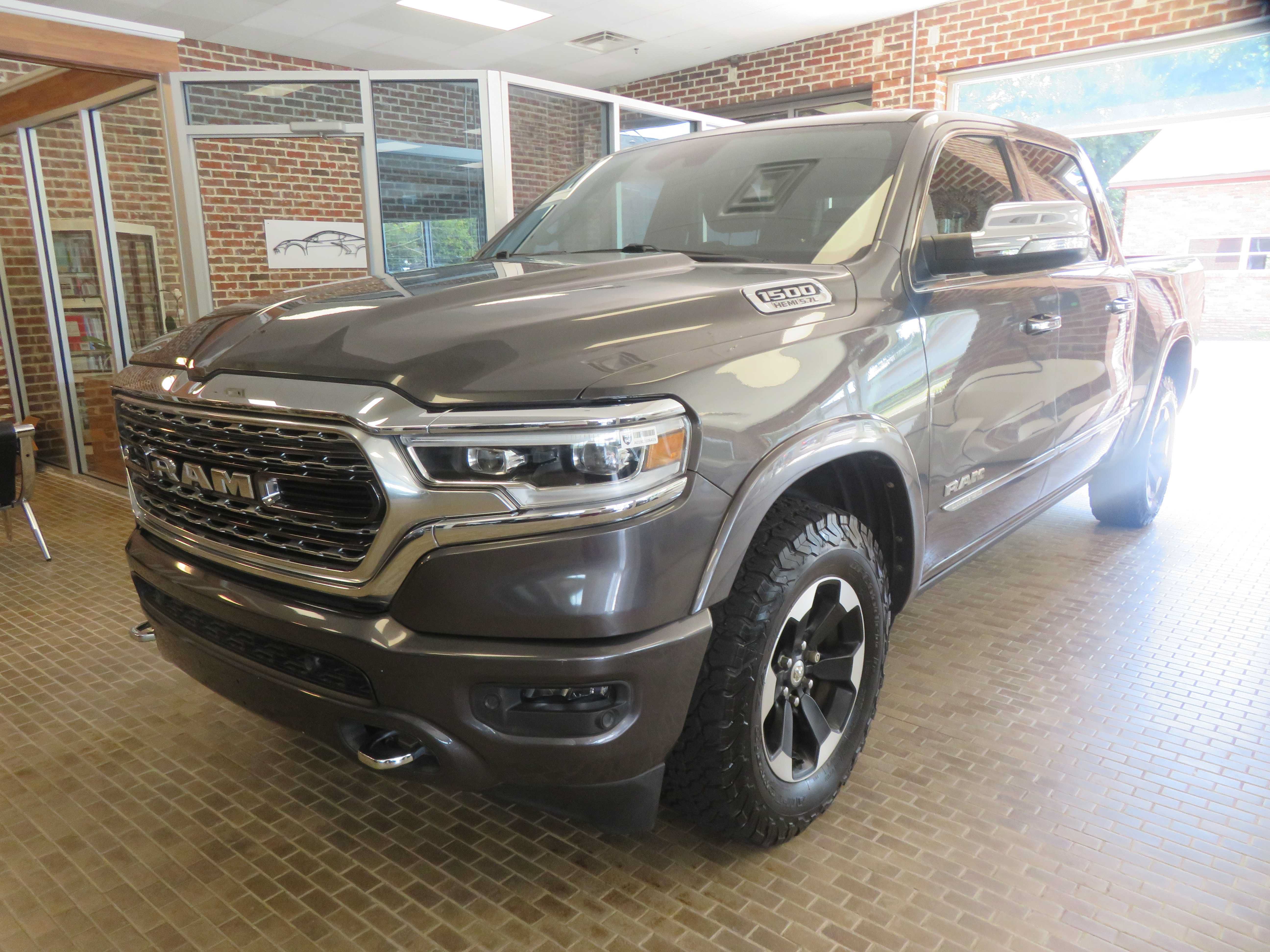 Used 2020 RAM 1500 Limited AWD/4WD image 1
