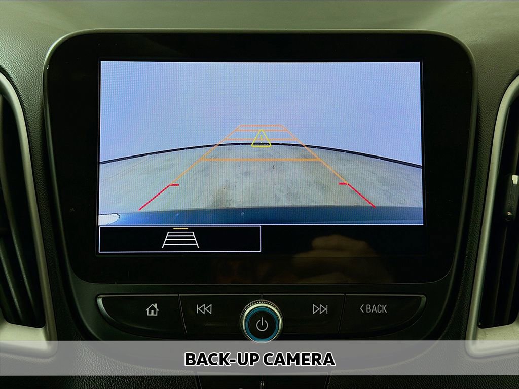 Used 2024 Chevrolet Malibu LT image 3