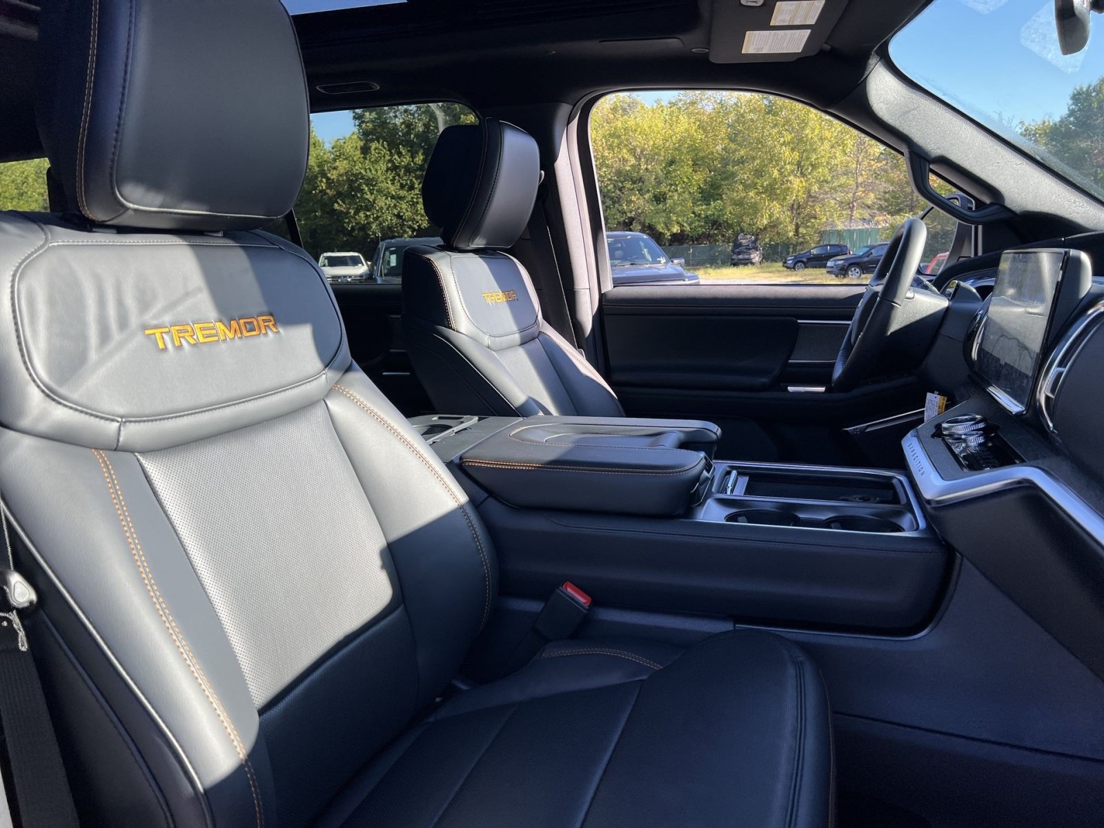 New 2027 Ford Expedition Tremor w/ Driver's Package AWD/4WD image 28