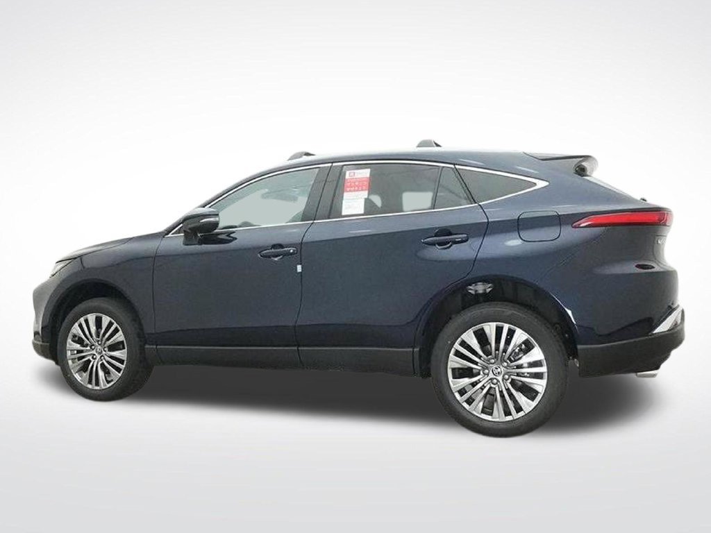 Used 2024 Toyota Venza XLE AWD/4WD image 23